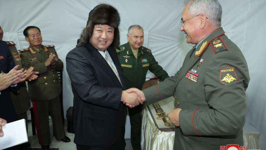 Путін подарував Кім Чен Ину заборонену зброю, яка порушує санкції ООН Путін подарував Кім Чен Ину заборонену зброю, яка порушує санкції ООН