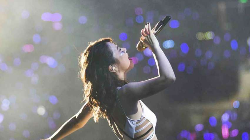 Просто во время концерта умерла 31-летняя певица (ВИДЕО 18) Просто во время концерта умерла 31-летняя певица (ВИДЕО 18)