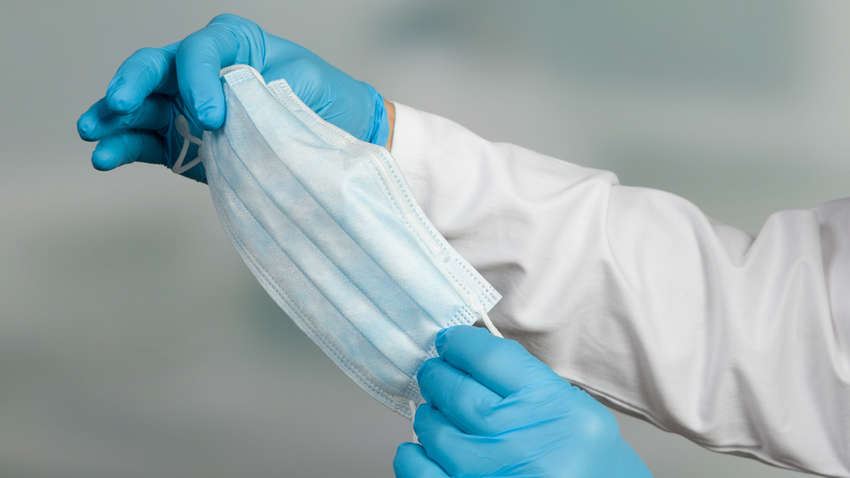 Мужчине выписали штраф на 17 тысяч грн в Сумах за поход в магазин без маски