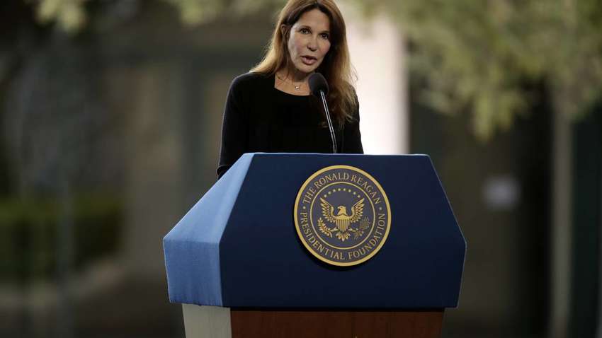 Дочь Рейгана извинилась за расистские высказывания отца