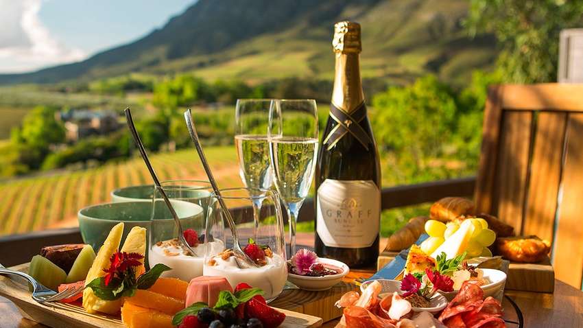 Названы лучшие гастростолицы Европы по версии uSwitch