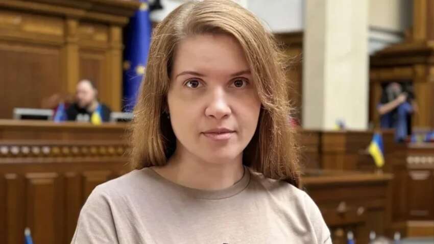 Скандальное повышение выплат депутатам: что заявила Безуглая