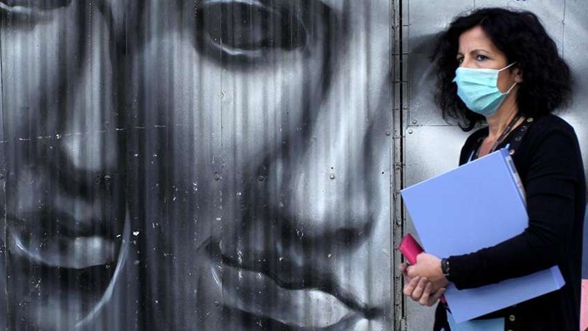 Самое громкое наказание года: учительница получила 12 месяцев тюрьмы из-за отказа носить маску