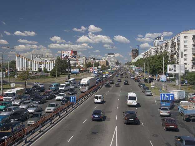 В Киеве 27 июля ограничат движение транспорта в районе Шулявского путепровода 