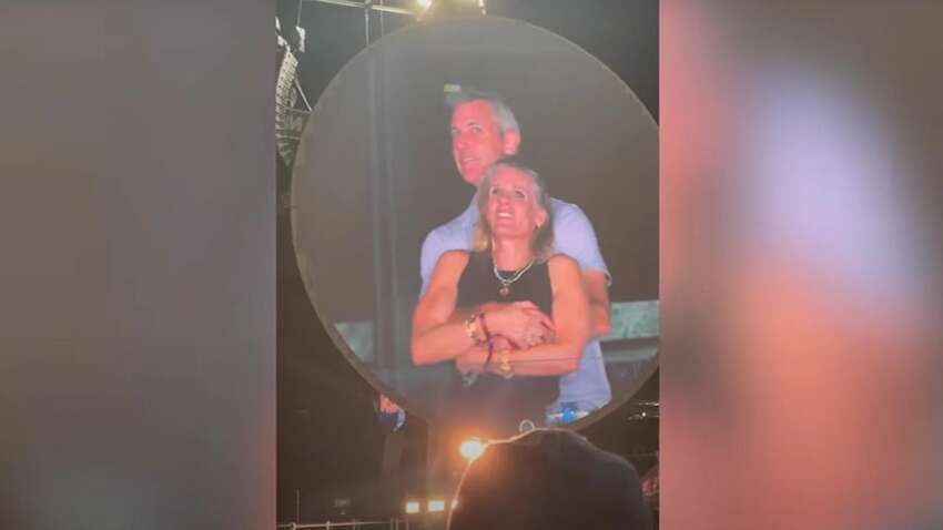 Скандал із поцілунком на великому екрані: CEO Astronomer пішов у відставку Скандал із поцілунком на великому екрані: CEO Astronomer пішов у відставку