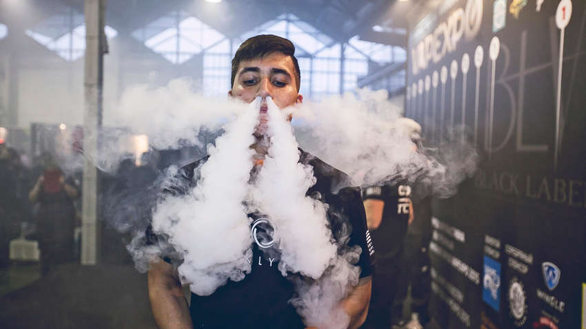 Турция запретила импорт электронных сигарет