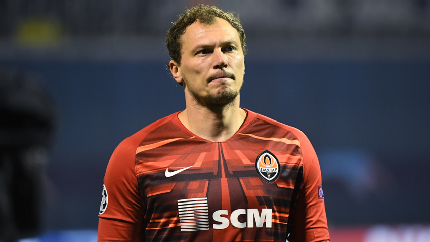 ФК "Шахтар" готовий надати свій літак для евакуації українців, які залишилися в Ухані