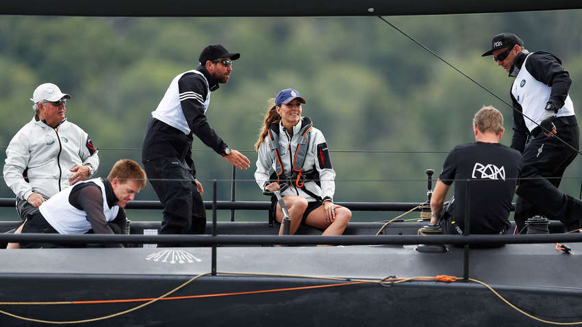 Кейт Міддлтон оголила ноги, вийшовши у світ в коротких шортах