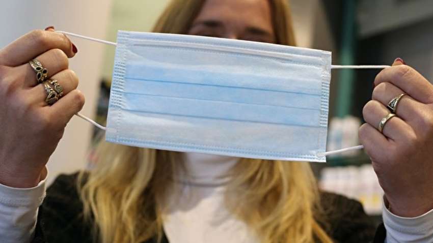 Лікар пояснив, чому у тих, хто перехворів на COVID-19 немає такого імунітету, як у вакцинованих Лікар пояснив, чому у тих, хто перехворів на COVID-19 немає такого імунітету, як у вакцинованих