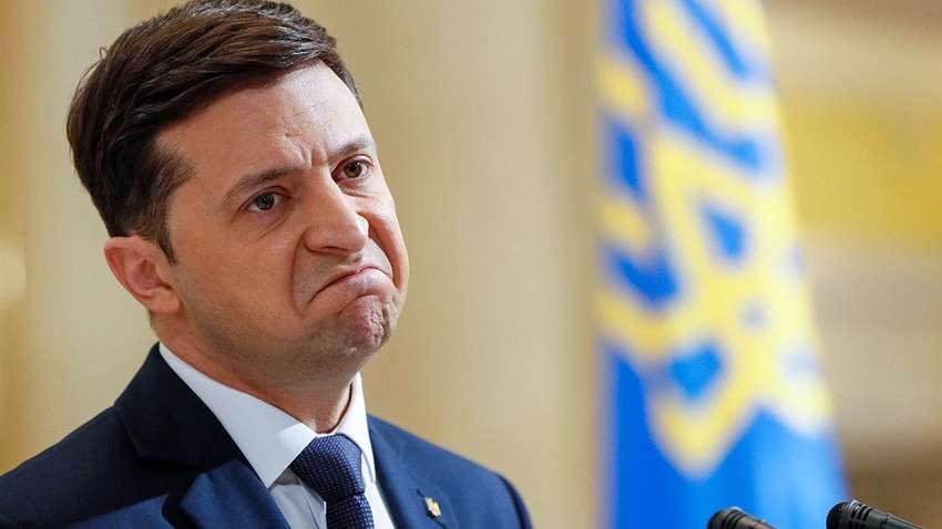 Зеленский перешел на особый режим работы из-за коронавируса у жены Зеленский перешел на особый режим работы из-за коронавируса у жены