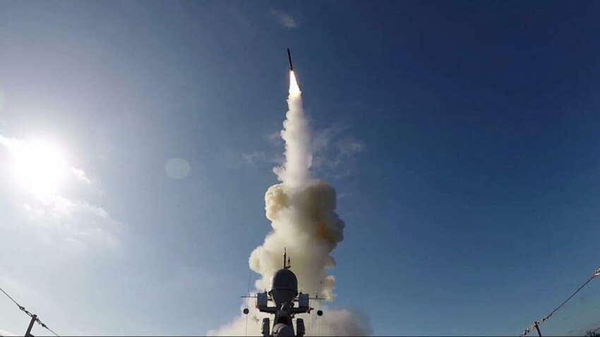 Россия заказала десятки ядерных "Калибров": появились подробности новых планов Кремля Россия заказала десятки ядерных "Калибров": появились подробности новых планов Кремля