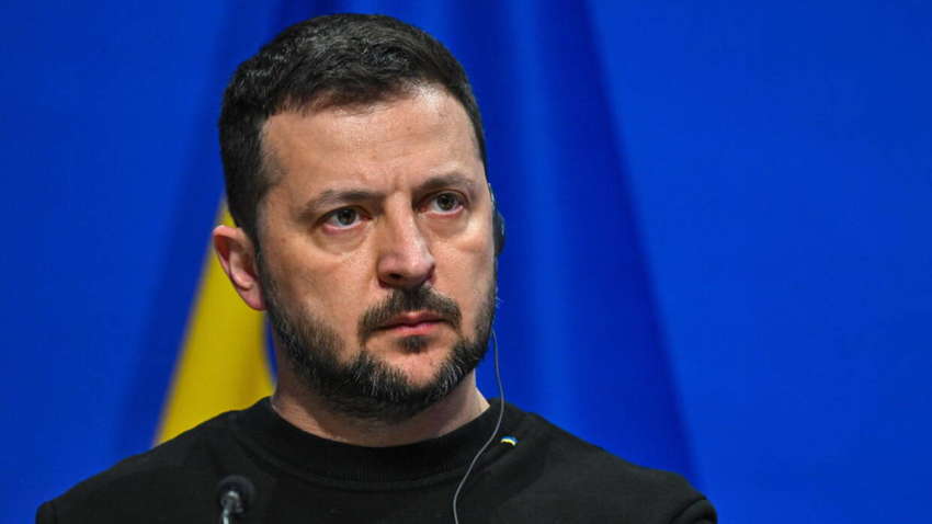 Зеленський оголосив про створення легіону із українських добровольців в Польщі: хто може долучитися Зеленський оголосив про створення легіону із українських добровольців в Польщі: хто може долучитися