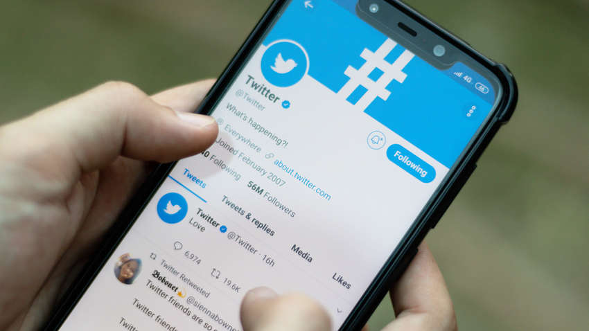 Twitter призывает пользователей перечитывать статьи перед репостом