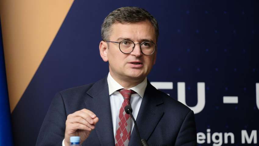 Кулеба объяснил, для каких целей Макрон готов отправить западные войска в Украину Кулеба объяснил, для каких целей Макрон готов отправить западные войска в Украину