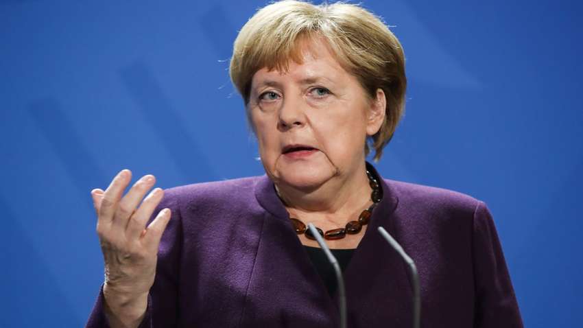 Скандальне зламування електронної пошти Меркель: у викраденні листування підозрюють військових шпигунів з Росії