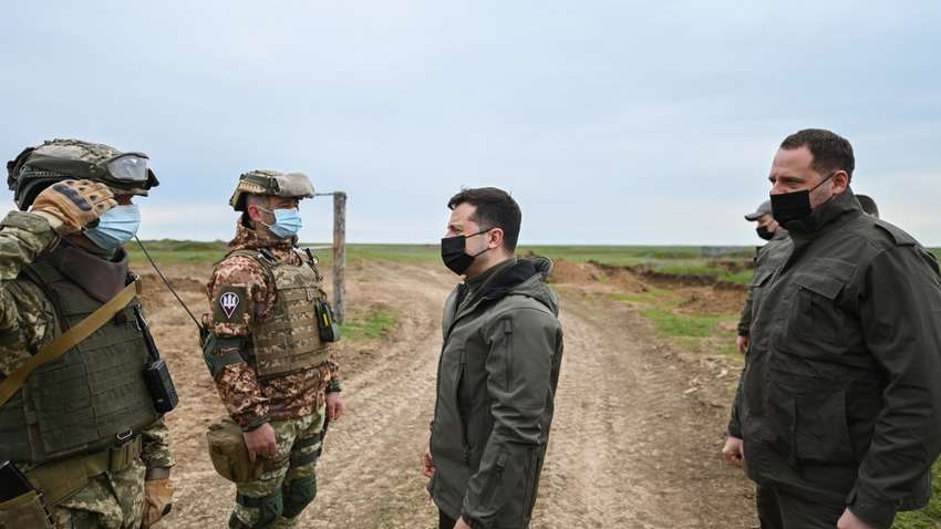 Зеленський хоче змінити формат переговорів щодо Донбасу Зеленський хоче змінити формат переговорів щодо Донбасу