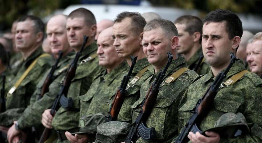 Почему Путин срочно перебрасывает войска в Донецкую область: какая ситуация вырисовывается Почему Путин срочно перебрасывает войска в Донецкую область: какая ситуация вырисовывается