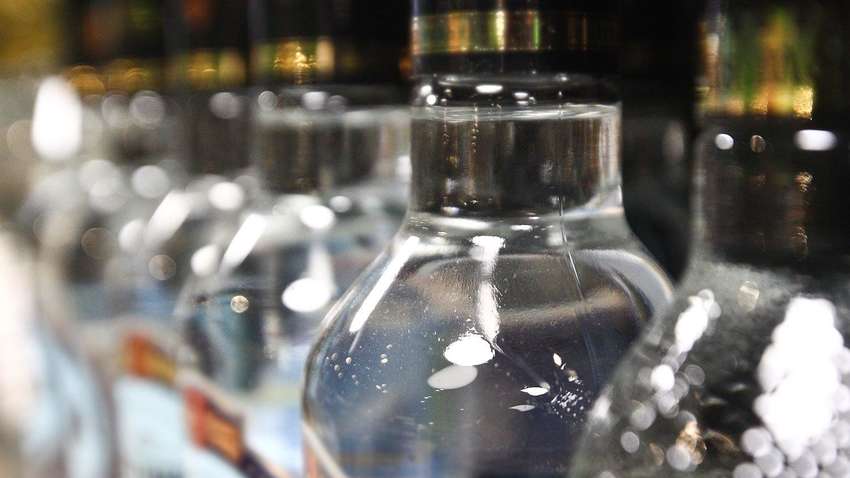 Виробники в Україні зможуть купувати спирт за нульовим акцизом