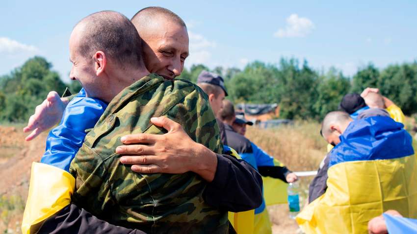 Большинство военных нуждаются в длительном лечении: щемящие подробности о тех, кого вернули 