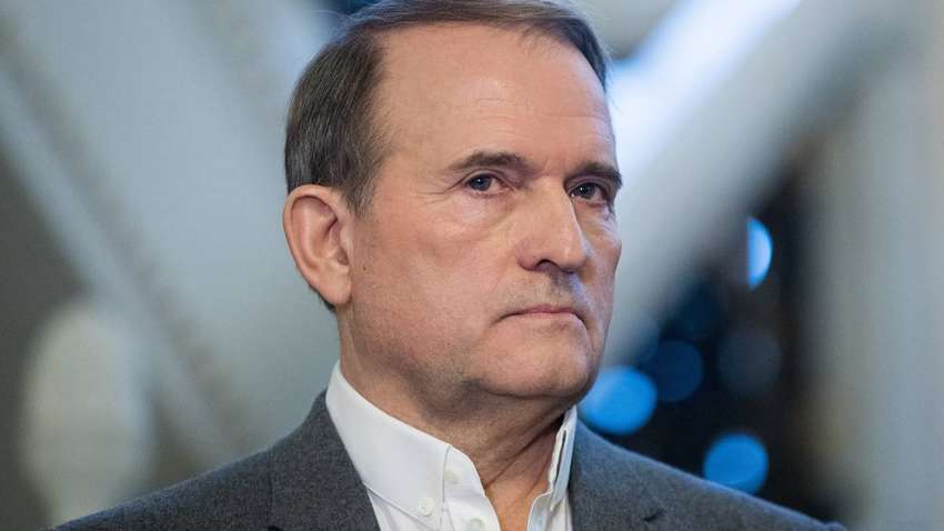 Медведчук про зміну Кабміну: Міняємо шило на мило