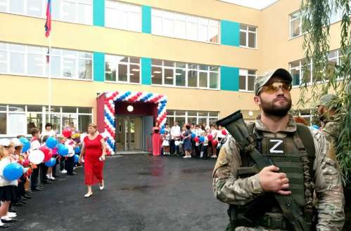 В окупації зі школярів збирають гроші на війну: шокуючі подробиці