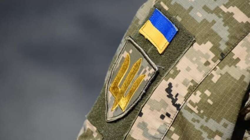 В Тернополе бросили «коктейль Молотова» в авто ТЦК В Тернополе бросили «коктейль Молотова» в авто ТЦК