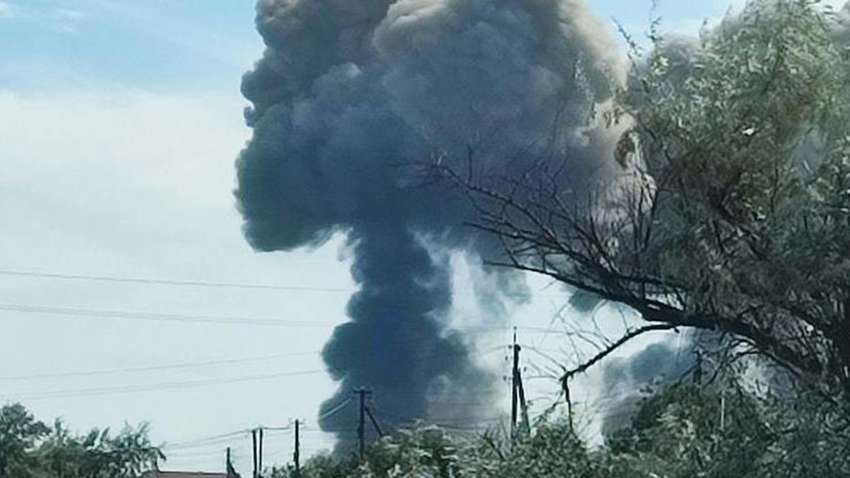 В Крыму снова раздались взрывы: что там происходит (ВИДЕО) В Крыму снова раздались взрывы: что там происходит (ВИДЕО)