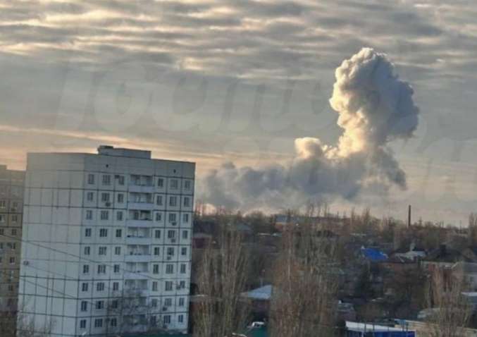 Под Ростовом вырос впечатляющий столб дыма на фоне ракетной угрозы: что известно (ФОТО)