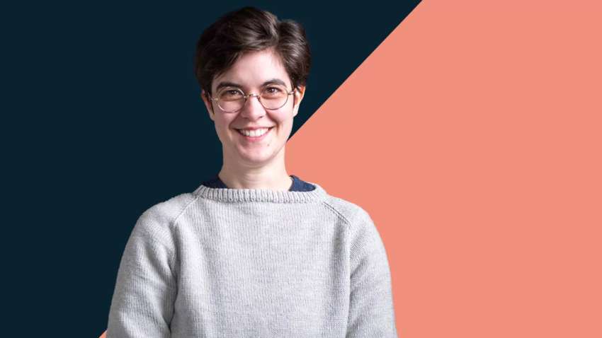 Жінка, яка отримала у спадок 25 мільйонів євро роздала усі гроші: вона хоче знайти роботу Жінка, яка отримала у спадок 25 мільйонів євро роздала усі гроші: вона хоче знайти роботу