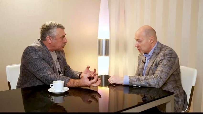 Комаровський вирішив спробувати ще раз влізти у політику, – політолог