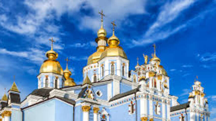 За время войны в Украине стало меньше православных: украинцы меняют религиозную идентичность