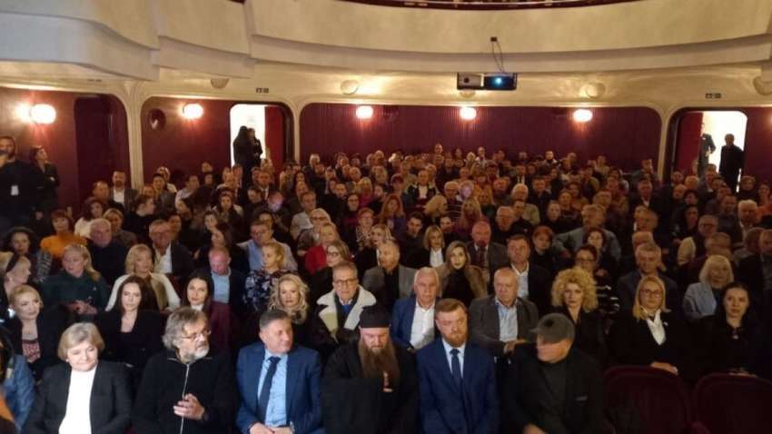  В Сербии показали скандальный фильм режиссера Кустурицы «Народ Христа – наше время»