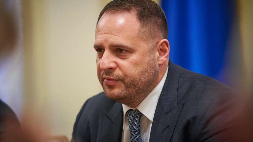 Єрмаку доведеться провести кілька днів на допиті у ДБР