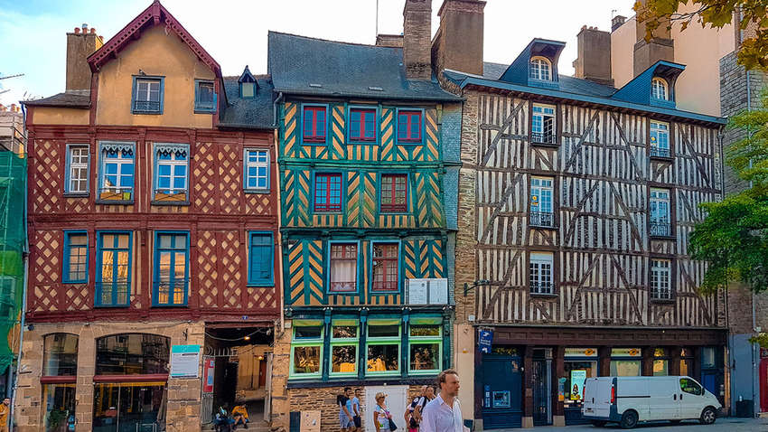 Архитектурное наследие Ренна: от средневековья до неоклассицизма