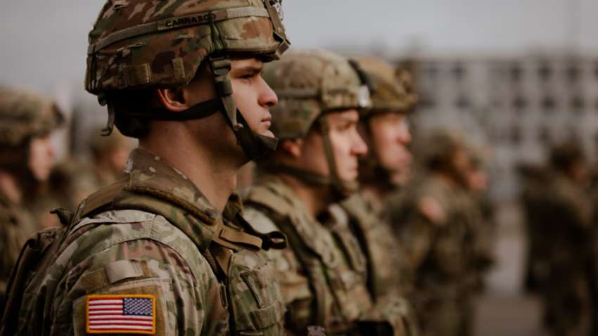 Скільки американців підтримує введення військ США в Україну Скільки американців підтримує введення військ США в Україну