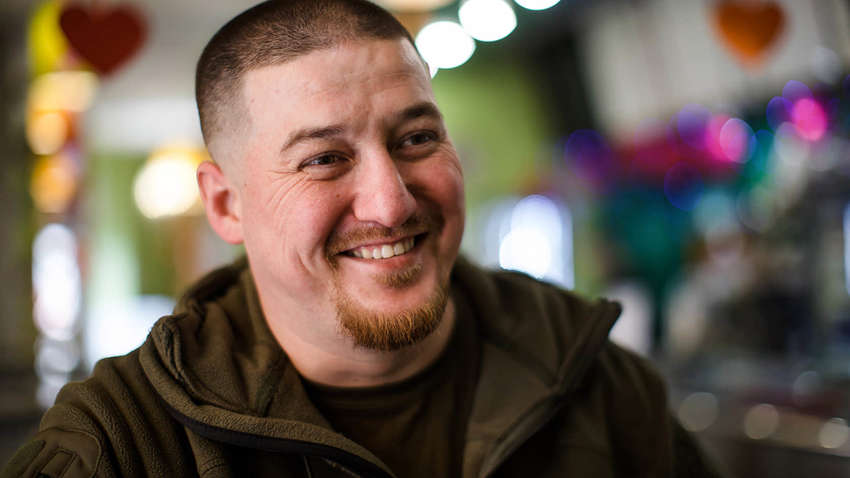 Не звільнили, а підвищили: У ДШВ відповіли десантникам, які вимагали залишити їм командира Не звільнили, а підвищили: У ДШВ відповіли десантникам, які вимагали залишити їм командира