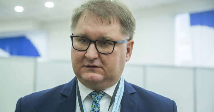 Украина решила не давать ход жалобам против Польши, Венгрии и Словакии: детали