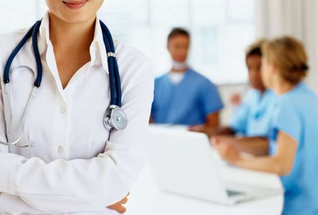 Направление на лечение за рубежом получили почти 300 украинцев