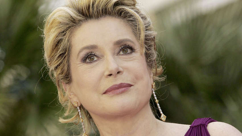 У Франції екстрено госпіталізували легендарну актрису