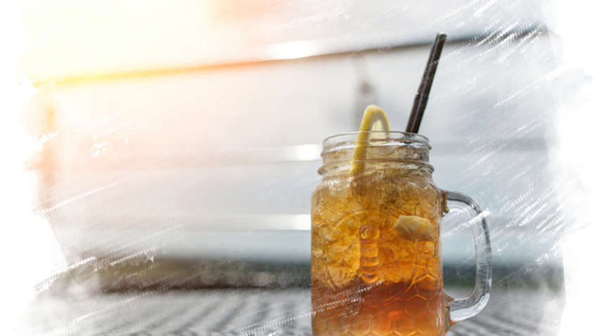 Напиток для лета: как приготовить освежающий медовый коктейль