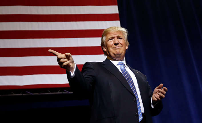 Суд разрешил Трампу потратить на стену с Мексикой военный бюджет