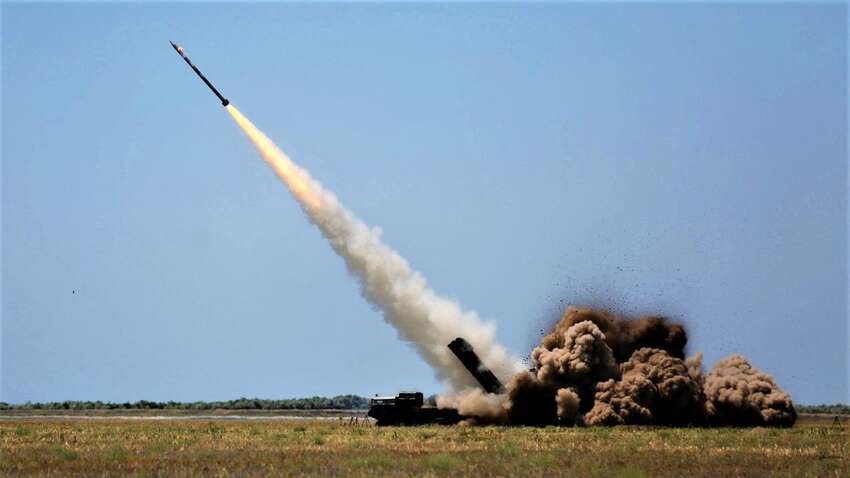 Почему Украина не бьет по РФ своими дальнобойными ракетами: сообщили важный нюанс