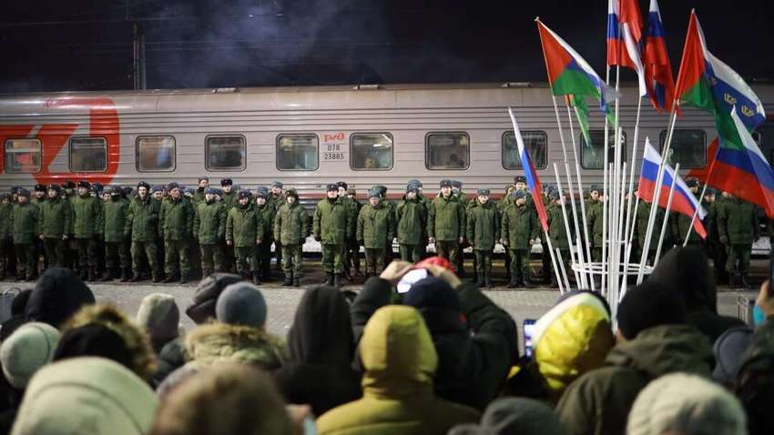 В РФ женщины массово ищут способы, как отправить мужей на «СВО» В РФ женщины массово ищут способы, как отправить мужей на «СВО»