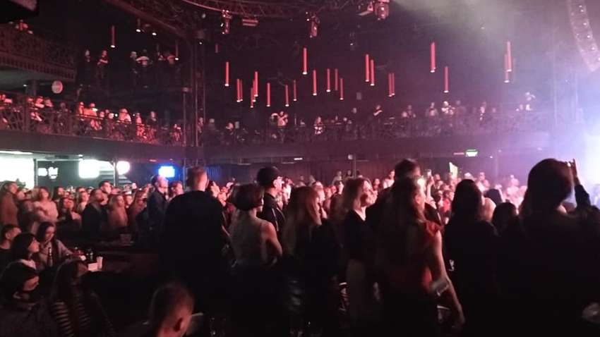 Концерт известной рок-группы был сорван полицией из-за нарушения карантинных правил Концерт известной рок-группы был сорван полицией из-за нарушения карантинных правил