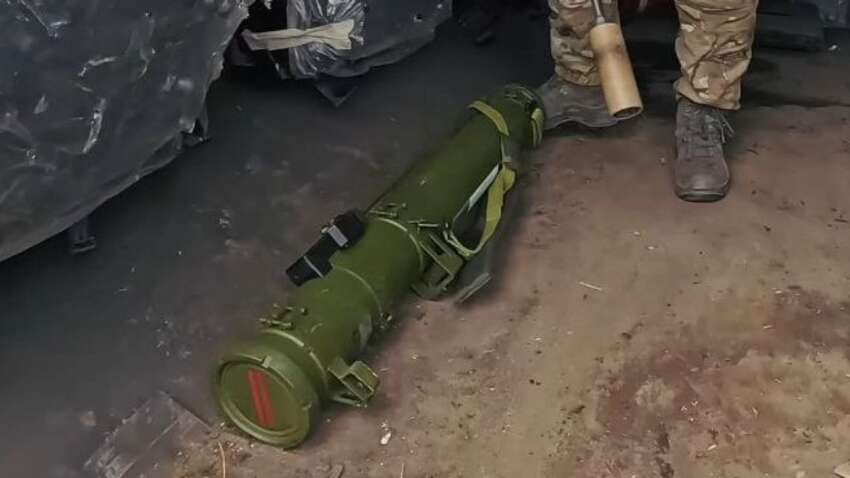 Украинские военные получили новинку: реактивный огнемет ВПР-20 Украинские военные получили новинку: реактивный огнемет ВПР-20