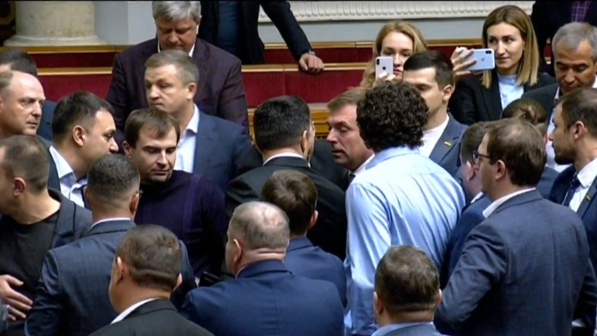 ТОП подій середи: бійка в Раді і секс-провокація від нардепа 