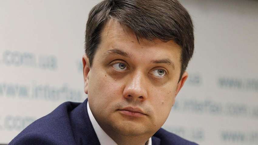 Говорят одно, а делают другое: почему голоса депутатов за отставку Разумкова распределились именно так 