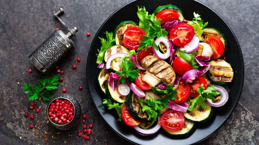 Секреты здорового ужина: что включить в рацион для поддержания хорошей формы Секреты здорового ужина: что включить в рацион для поддержания хорошей формы