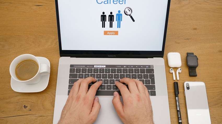 Допомога з працевлаштуванням українцям: експерти оцінили кроки уряду