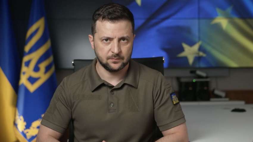 Зеленський вважає, що попри докази це не українська ракета впала у Польщі